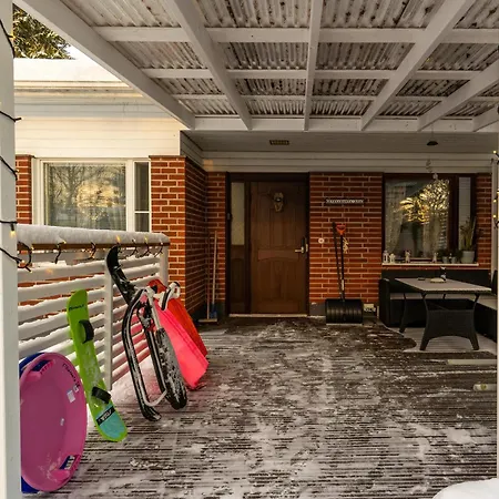 Spacious Lapland Vacation With Private Sauna & Lappish Fire Hut