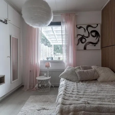 Apartamento Spacious Lapland Vacation With Private Sauna & Lappish Fire Hut