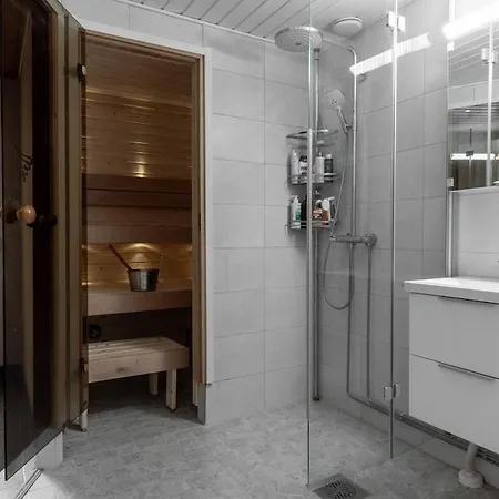 Spacious Lapland Vacation With Private Sauna & Lappish Fire Hut דירה רובניימי