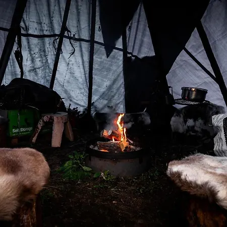 Apartmán Spacious Lapland Vacation With Private Sauna & Lappish Fire Hut *