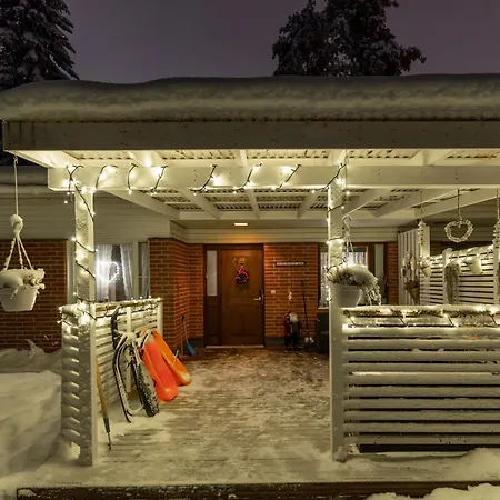 Spacious Lapland Vacation With Private Sauna & Lappish Fire Hut *