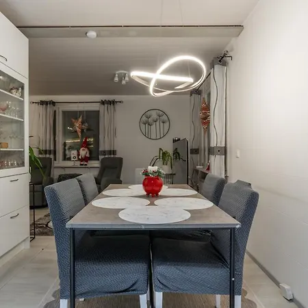 Spacious Lapland Vacation With Private Sauna & Lappish Fire Hut Rovaniemi