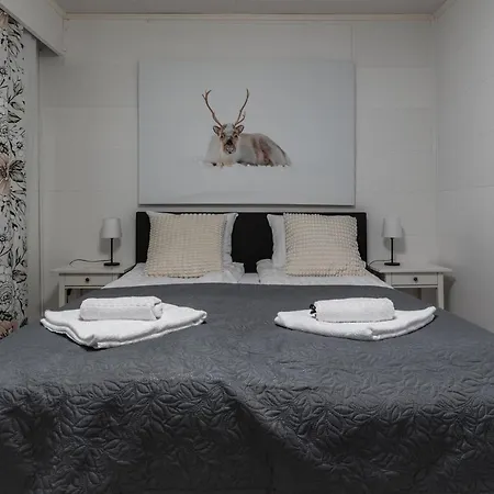 Spacious Lapland Vacation With Private Sauna & Lappish Fire Hut شقة روفانييمي