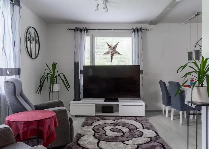 Spacious Lapland Vacation With Private Sauna & Lappish Fire Hut Rovaniemi